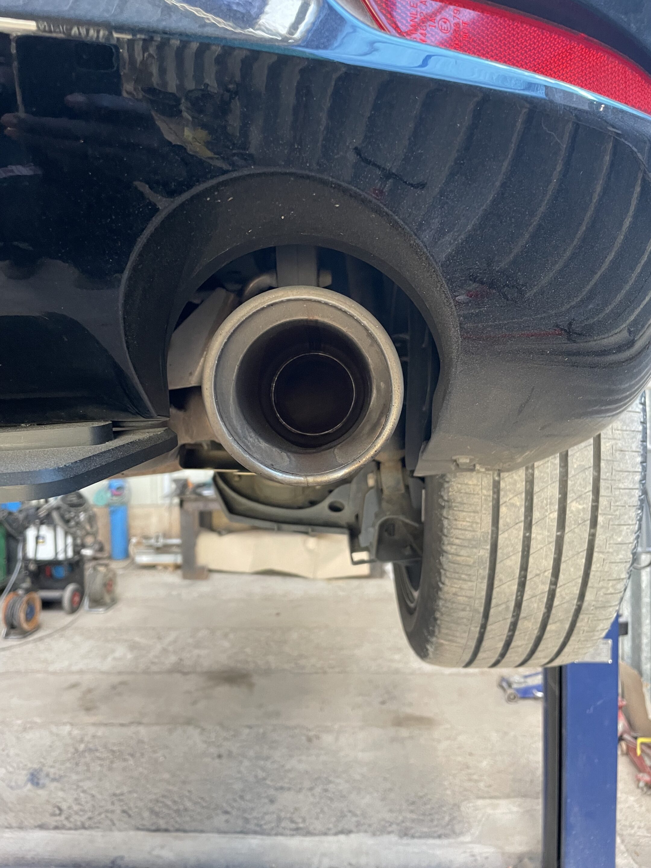 echappement-soudure-mazda-3-metalprosoudure-soudeur831 soudure-nantes-inox-titane-cuivre-as-mettalurgie-76